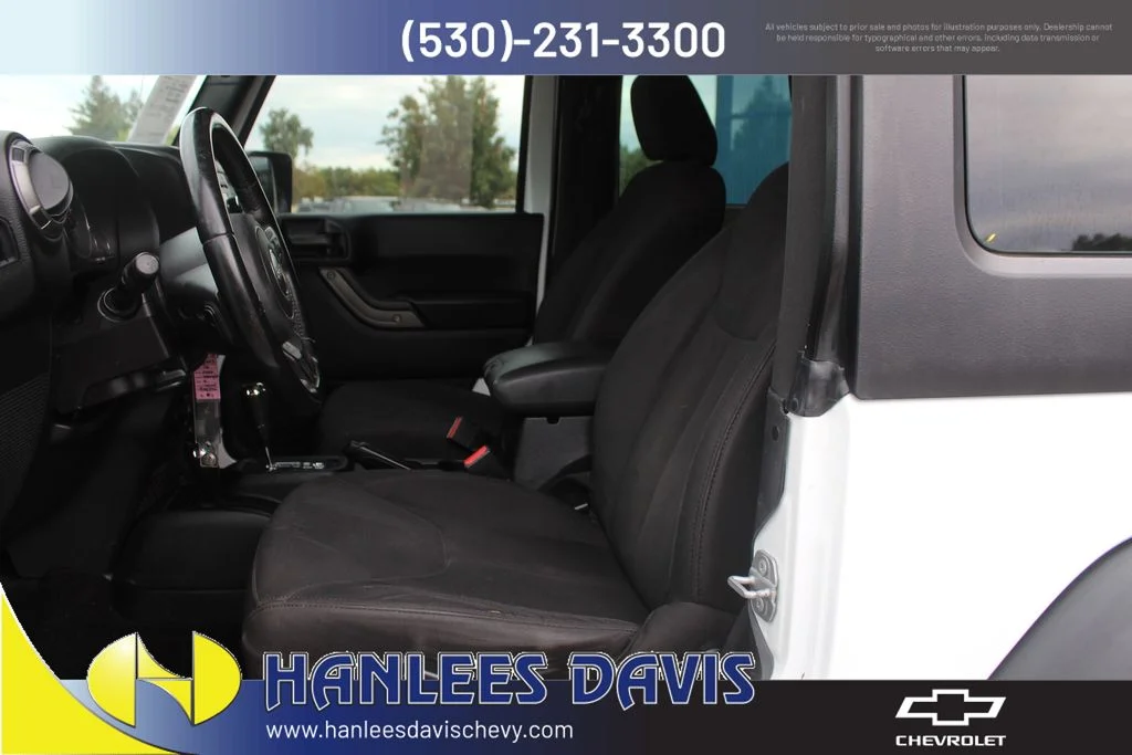 Used 2018 White Jeep Sport image 12