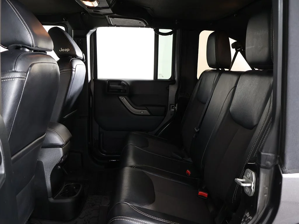 Used 2018 Granite Crystal Metallic Clearcoat Jeep Unlimited Sport image 24