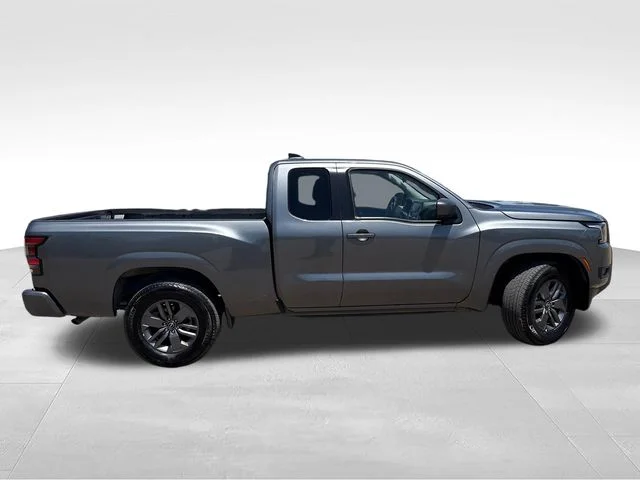 Used 2025 Gray Nissan SV image 9