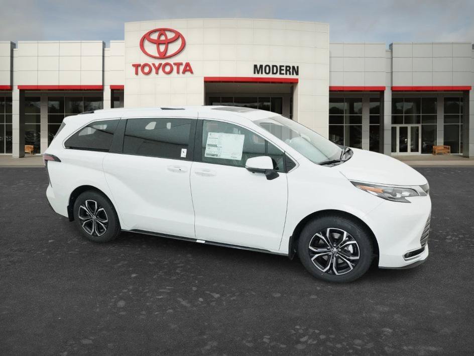 New 2026 Wind Chill Pearl Toyota Platinum image 12