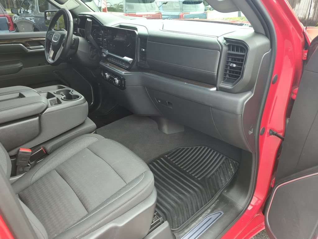 Used 2022 Cardinal Red GMC Elevation image 32