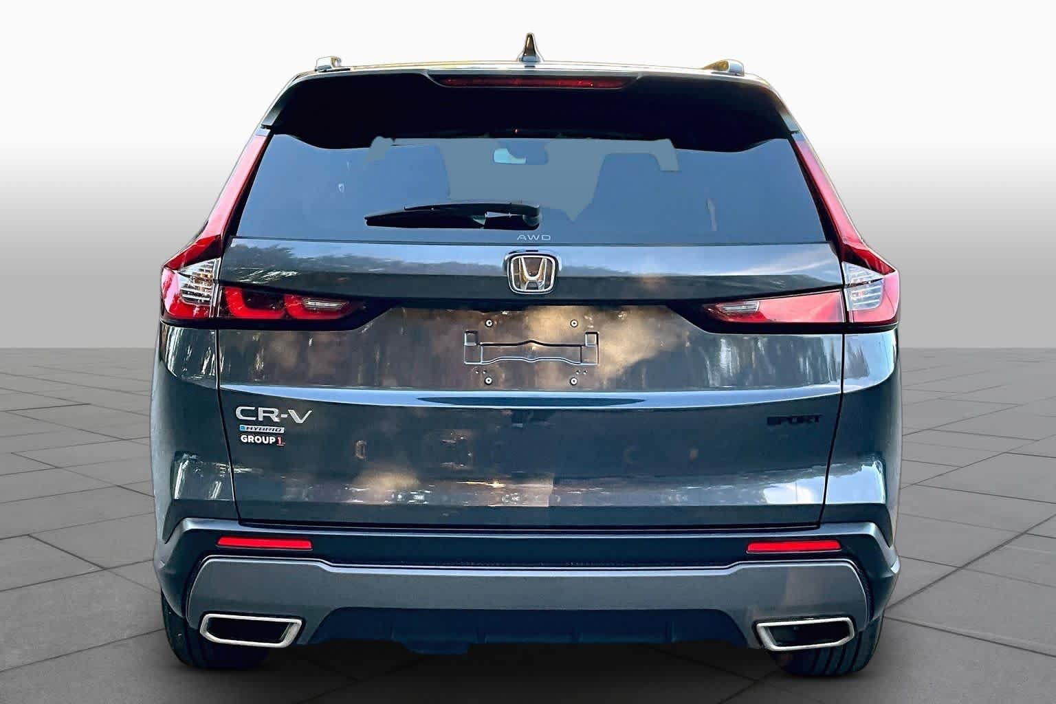 Used 2025 Meteorite Gray Metallic Honda Sport image 5