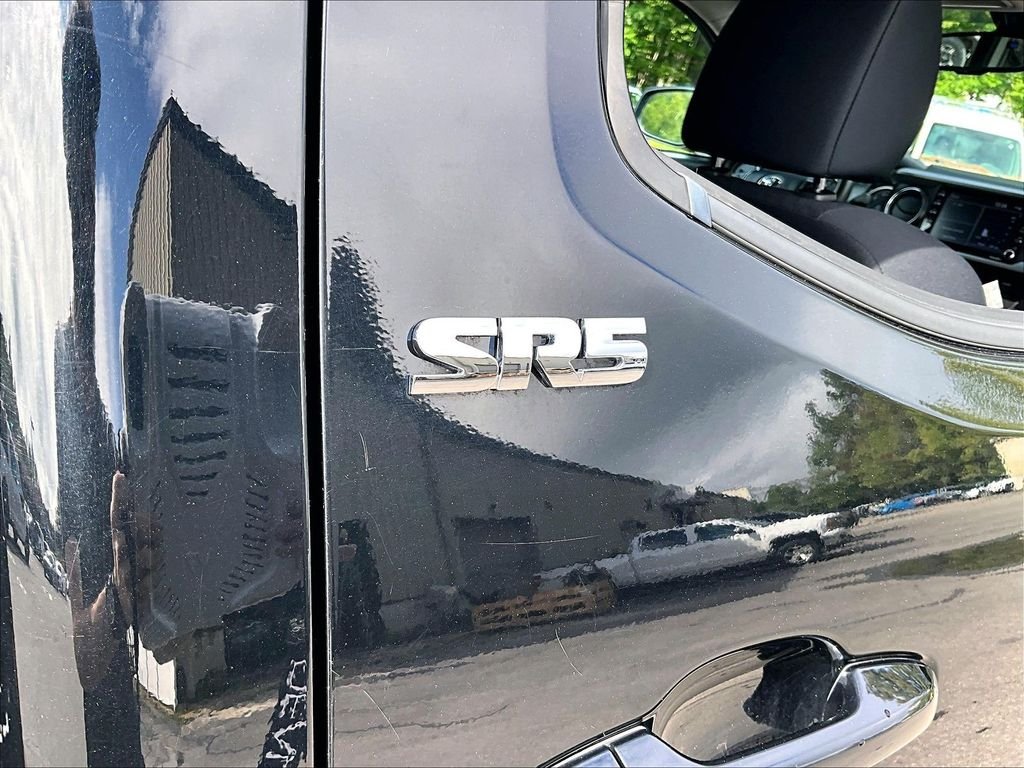 Used 2021 Midnight Black Metallic Toyota SR5 image 28