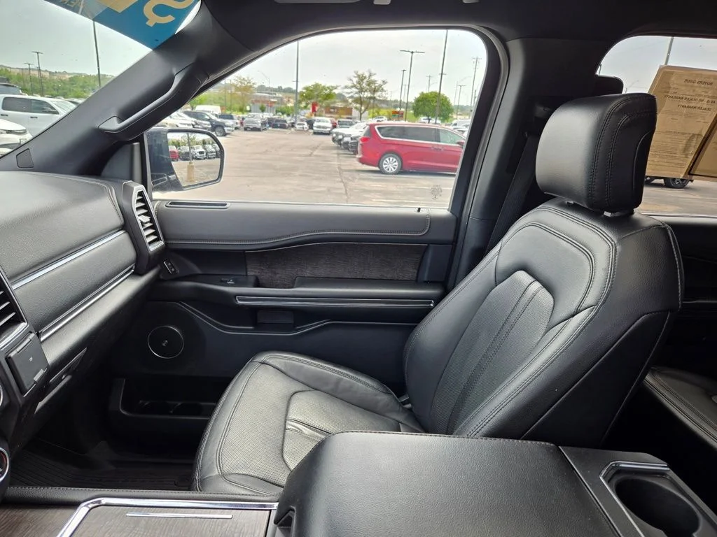 Used 2020 Black Ford Limited image 25