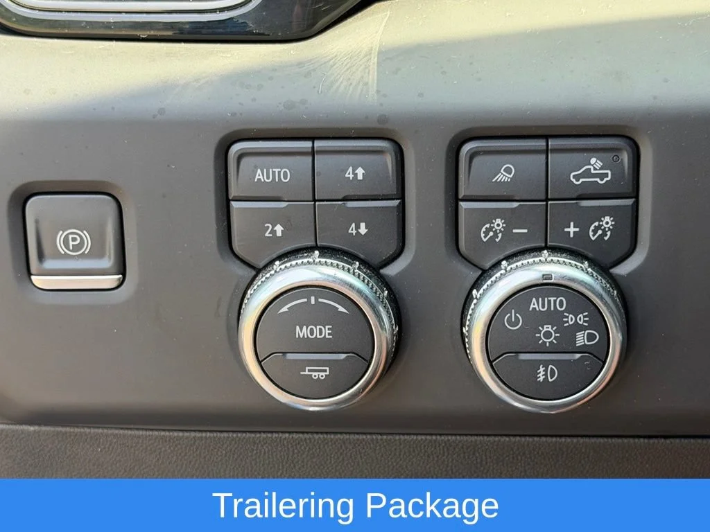 Used 2022 DYNAMIC BLUE METALLIC GMC AT4 image 14