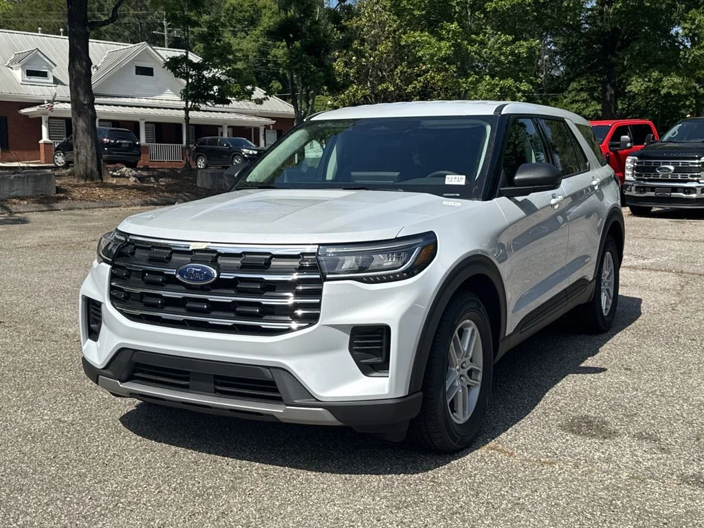 New 2026 White Ford Active image 3