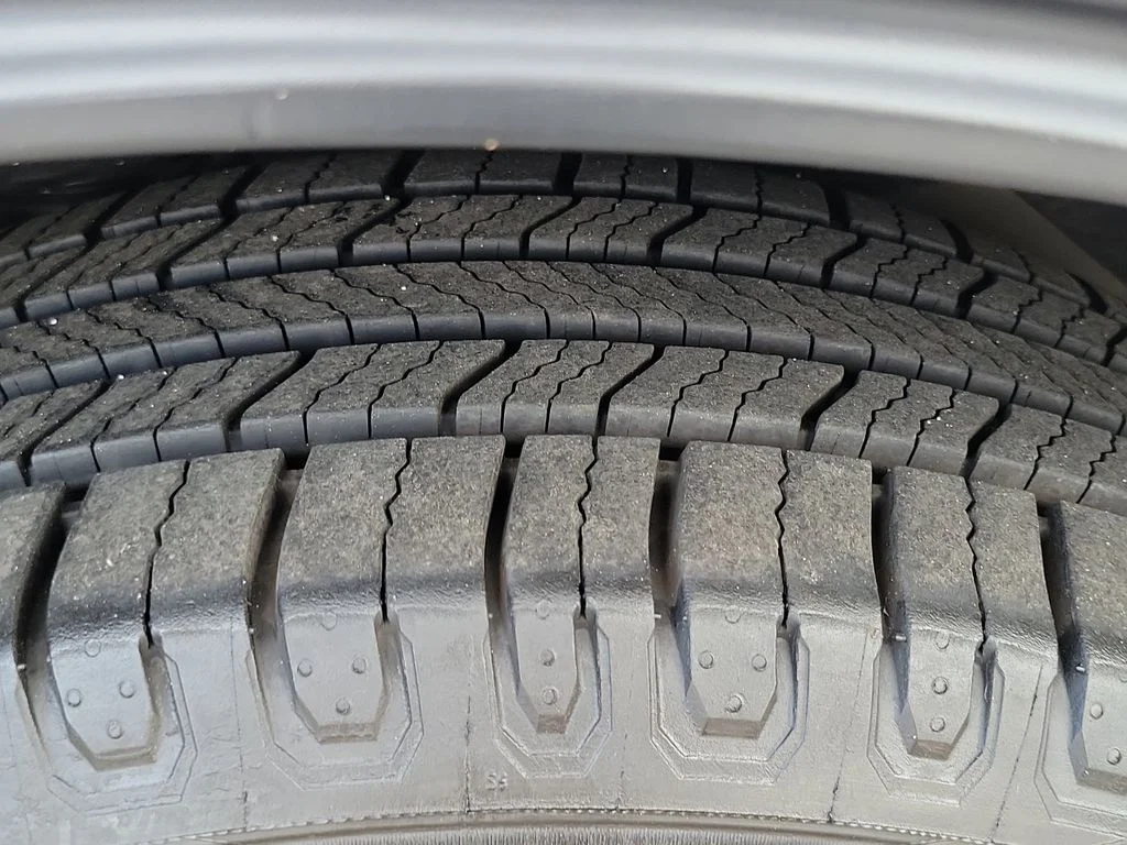 Used 2020 Gray Subaru Limited image 25