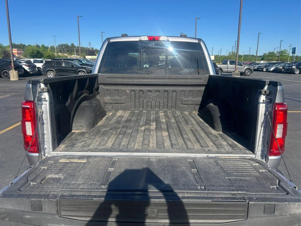 Used 2021 Silver Ford XLT image 23