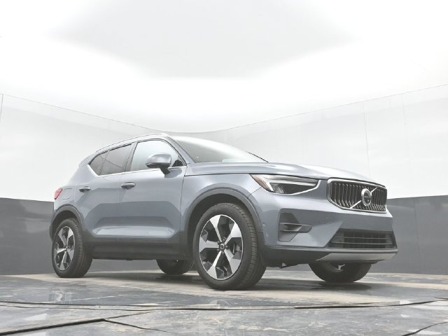 Used 2023  Volvo Ultimate image 37