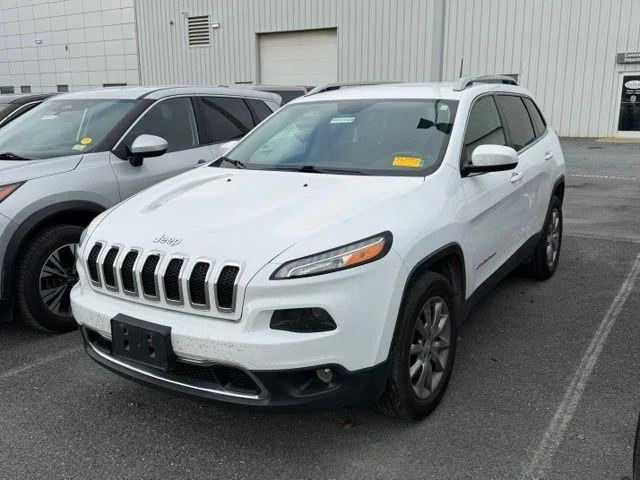 Used 2018 Bright White Clearcoat Jeep Limited image 3
