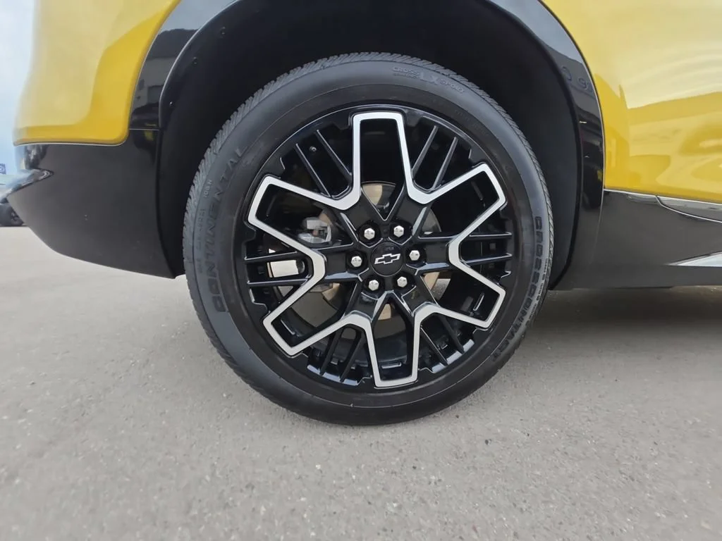 Used 2023 Nitro Yellow Metallic Chevrolet RS image 27