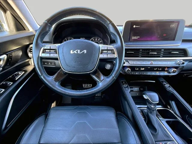 Used 2022 Black Kia SX image 11