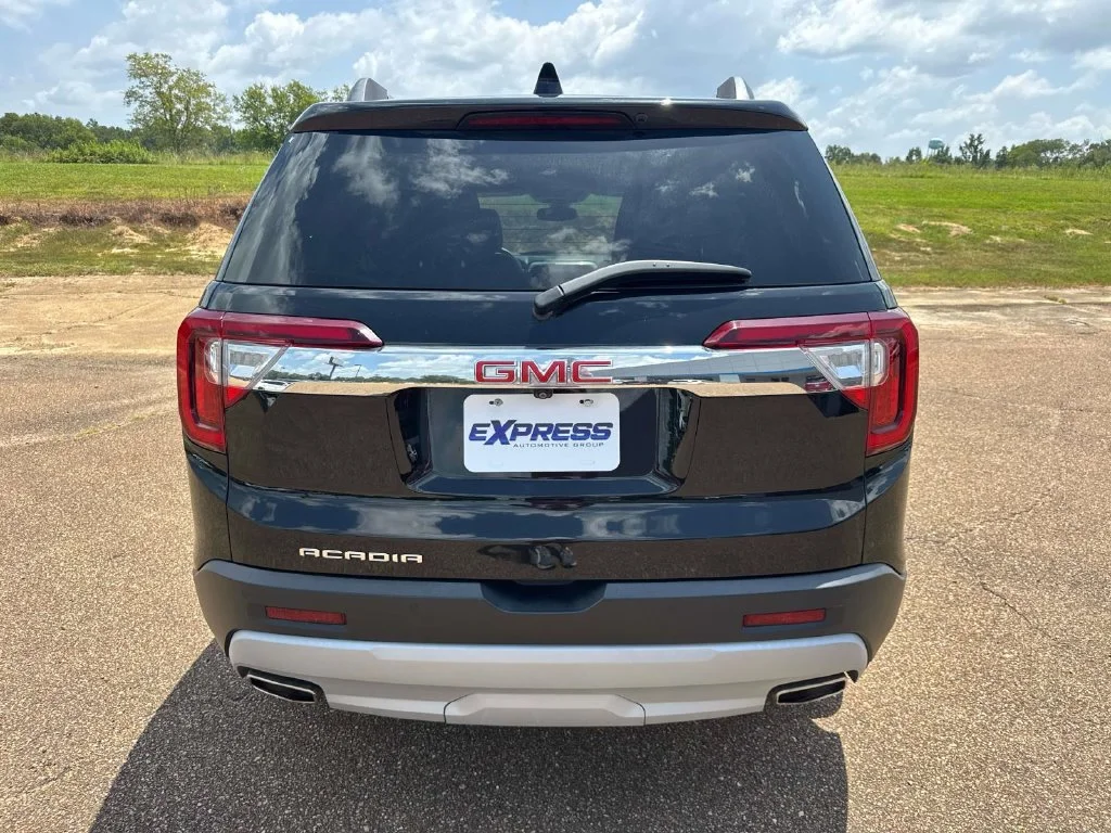 Used 2023 Black GMC SLT image 6