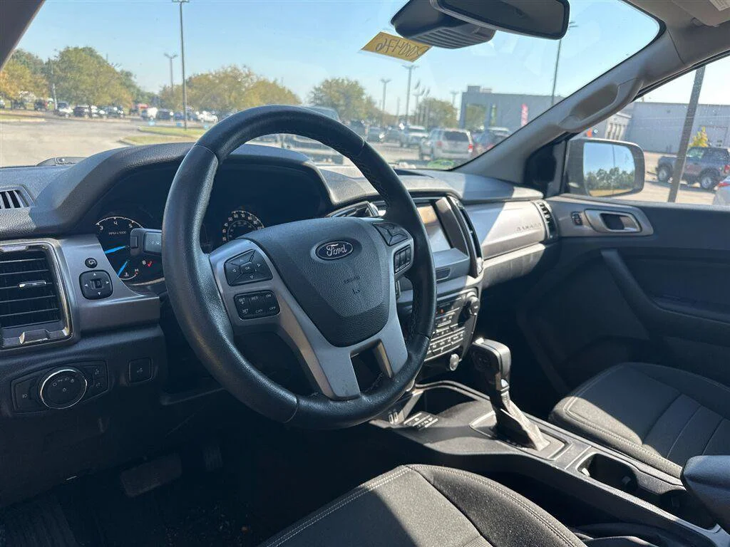 Used 2019 Gray Ford XLT image 13