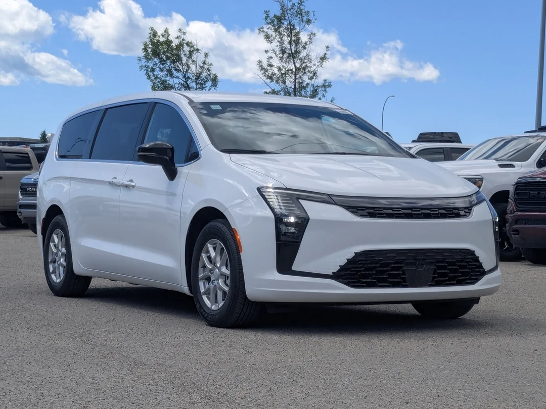 New 2027 White Chrysler Select - - FWD - Stow n Go Seating - Remote Start - Adaptive Cruise w/Stop&Go & More! image 2