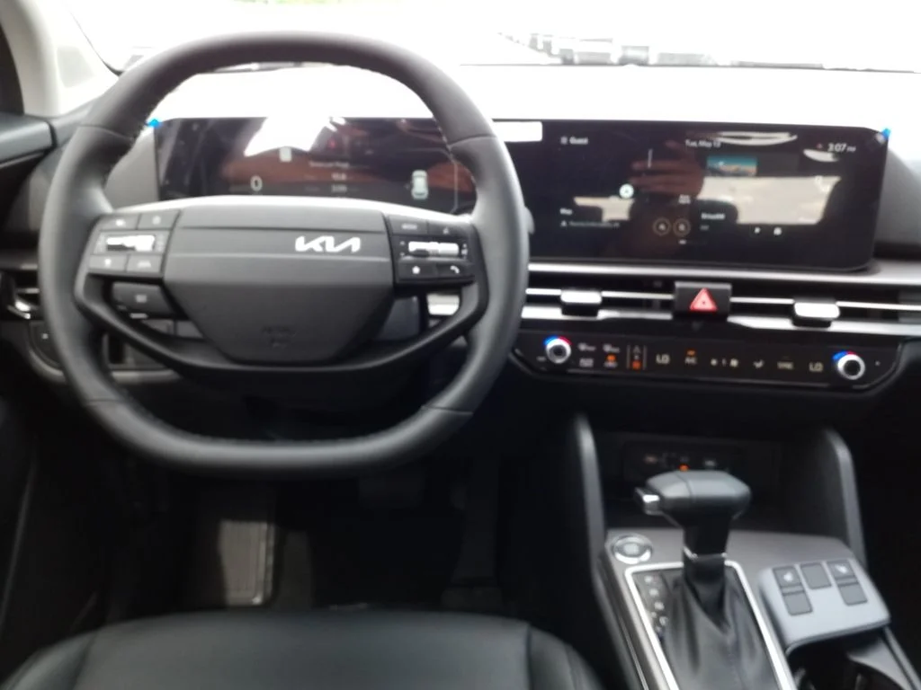 2026 Kia Sportage SX - Photo 11