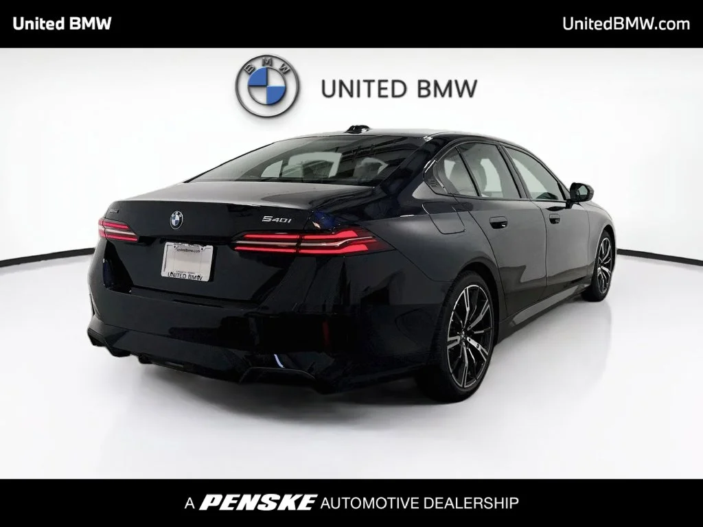New 2027 Carbon Black Metallic BMW 540i xDrive image 5