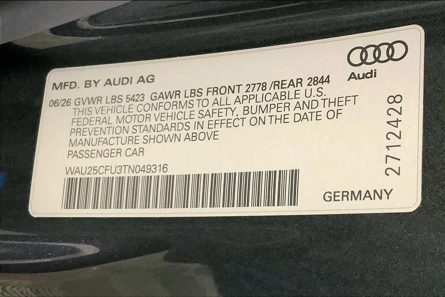New 2026 Daytona Gray pe Audi Premium Plus image 18