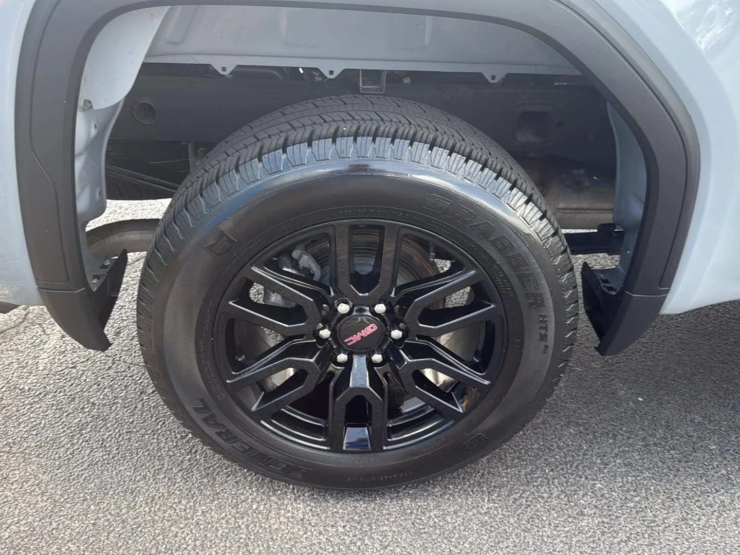 Used 2024 Thunderstorm Gray GMC Elevation image 36