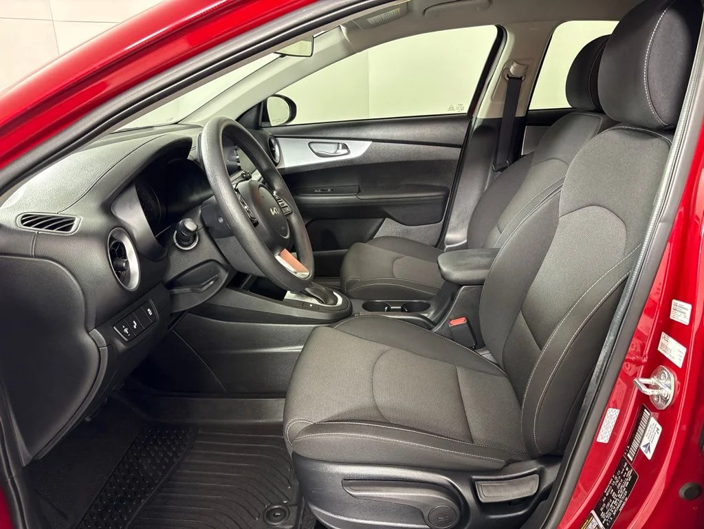 Used 2024 Red Kia LXS image 22