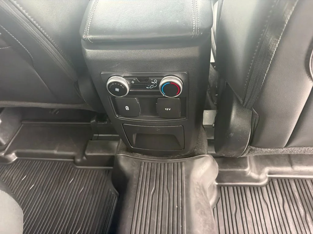 Used 2023 Black Ford XLT image 44