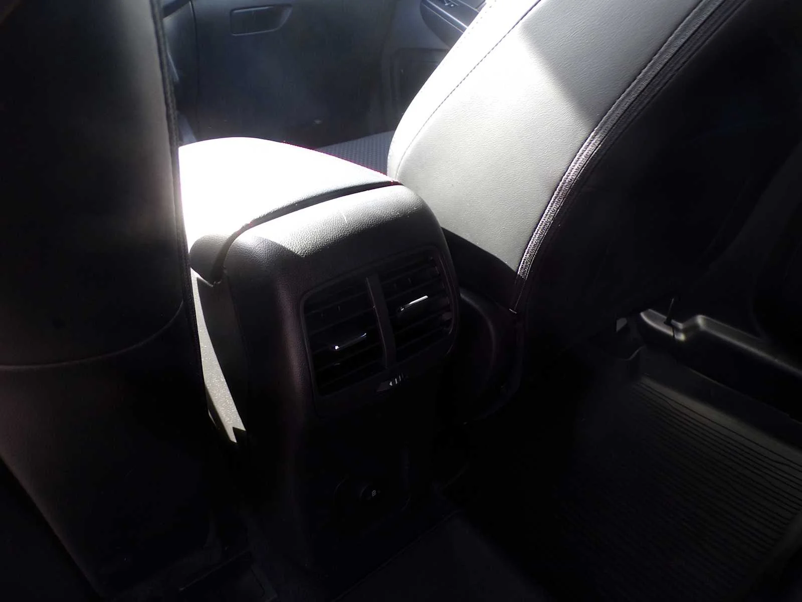 Used 2023 Iconic Silver Metallic Ford ST-Line image 11