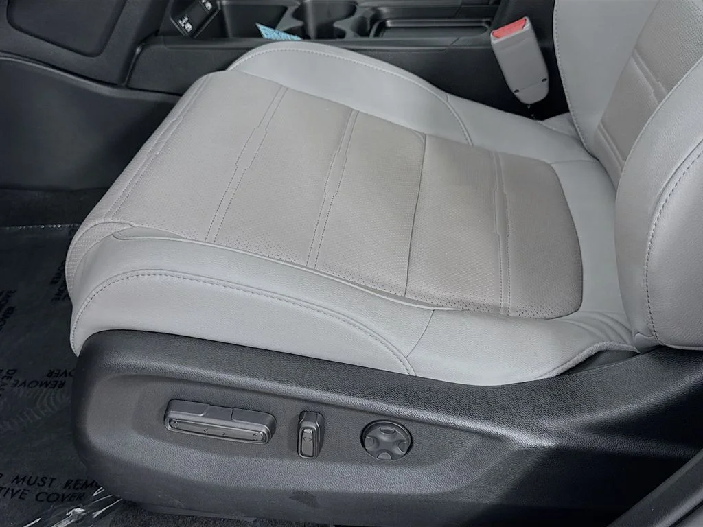 Used 2022  Honda EX-L image 18