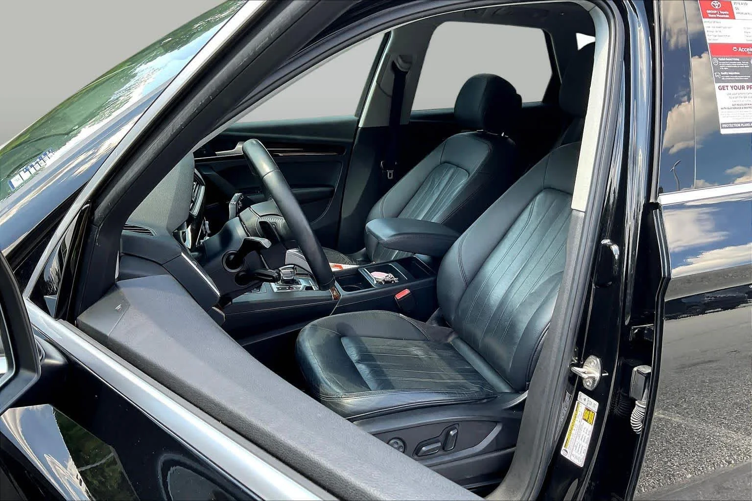 Used 2018 Brilliant Black Audi Premium Plus image 8