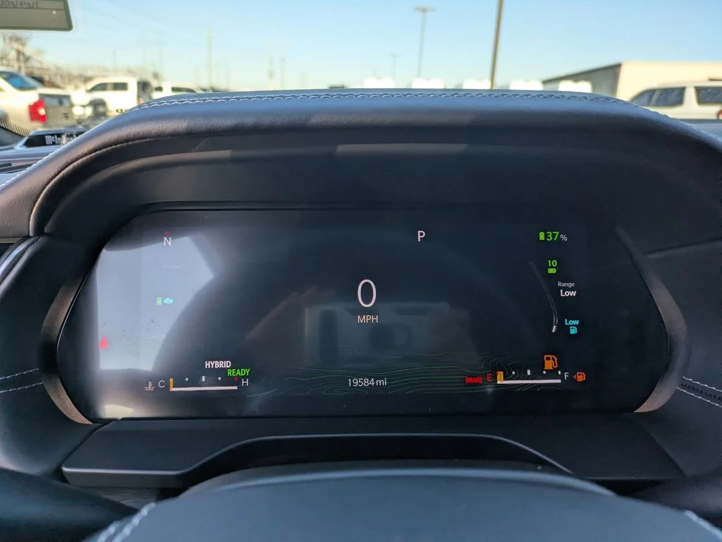 Used 2022 Gray Jeep Overland 4xe image 31