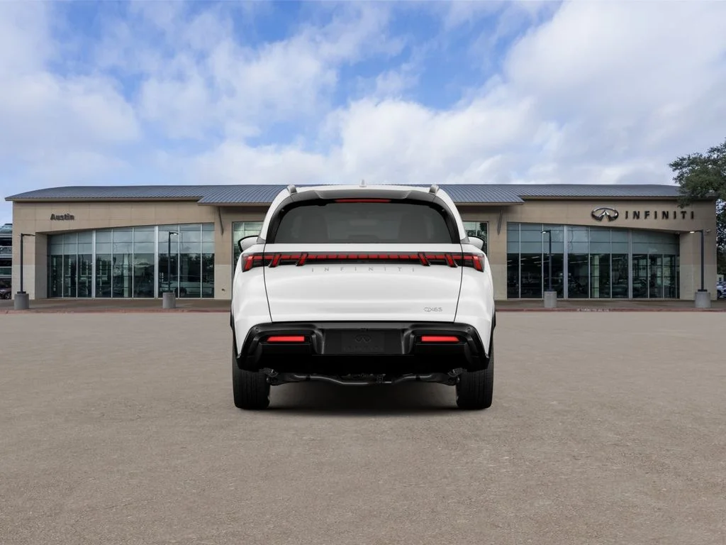 New 2027 RADIANT WHITE INFINITI LUXE image 2