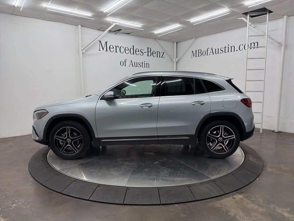 Used 2026 Silver Mercedes-Benz GLA 250 image 4