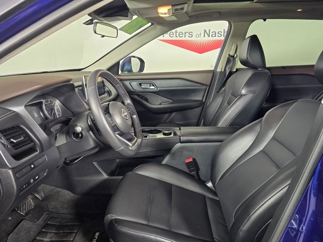 Used 2023 Caspian Blue Metallic Nissan SV image 14