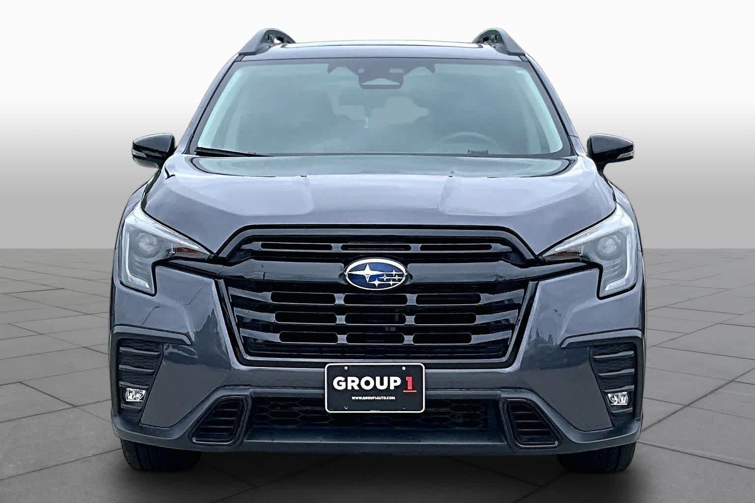 Used 2023 Magnetite Gray Metallic Subaru Onyx Edition image 4