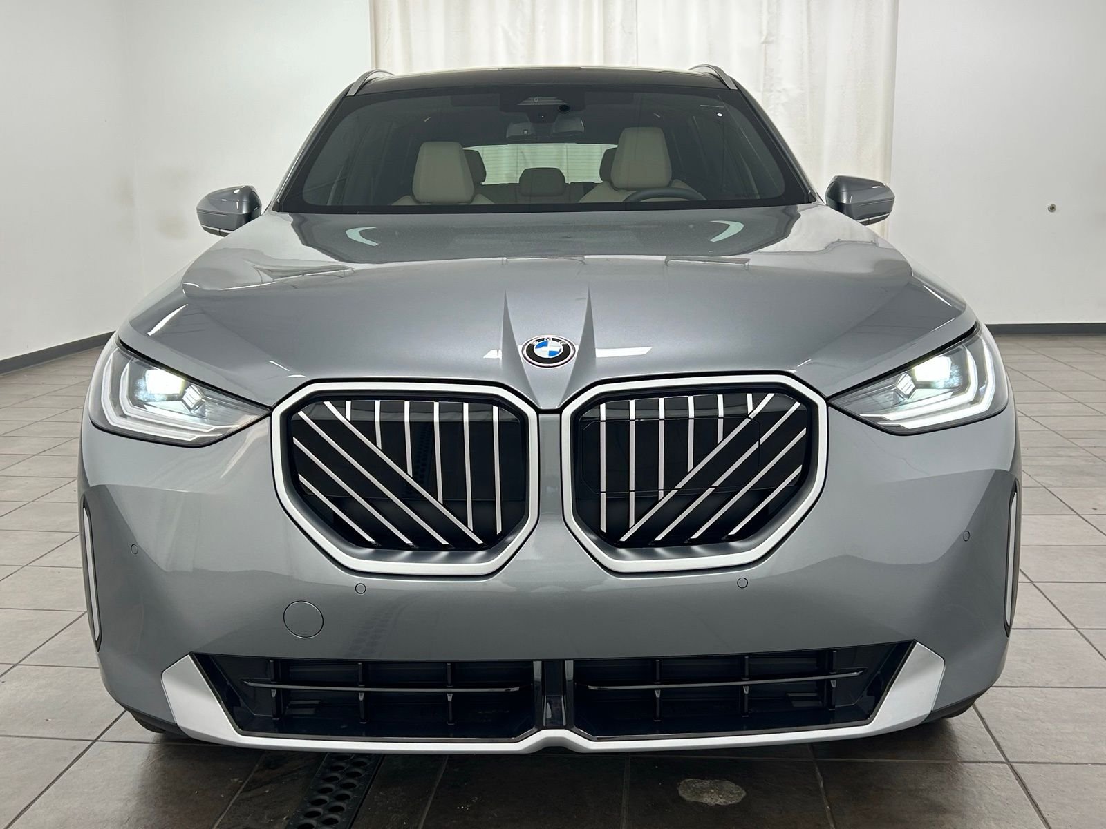 New 2026 Skyscraper Grey Metallic BMW 30 xDrive image 7