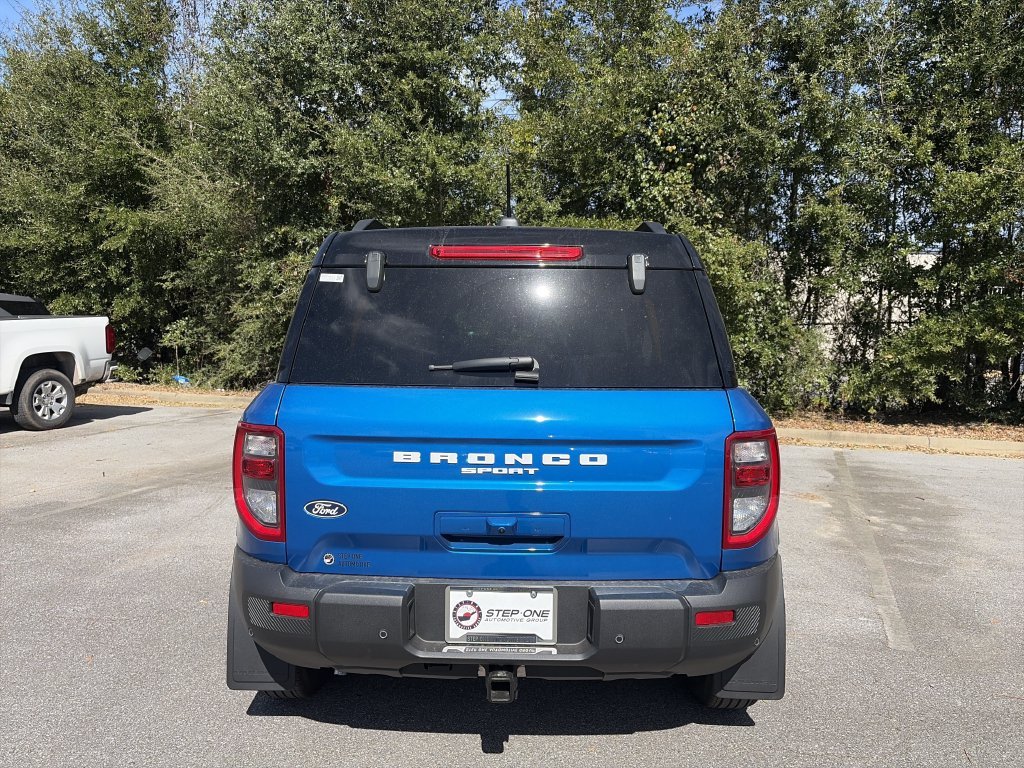 New 2026 Velocity Blue Metallic Ford Outer Banks® image 6