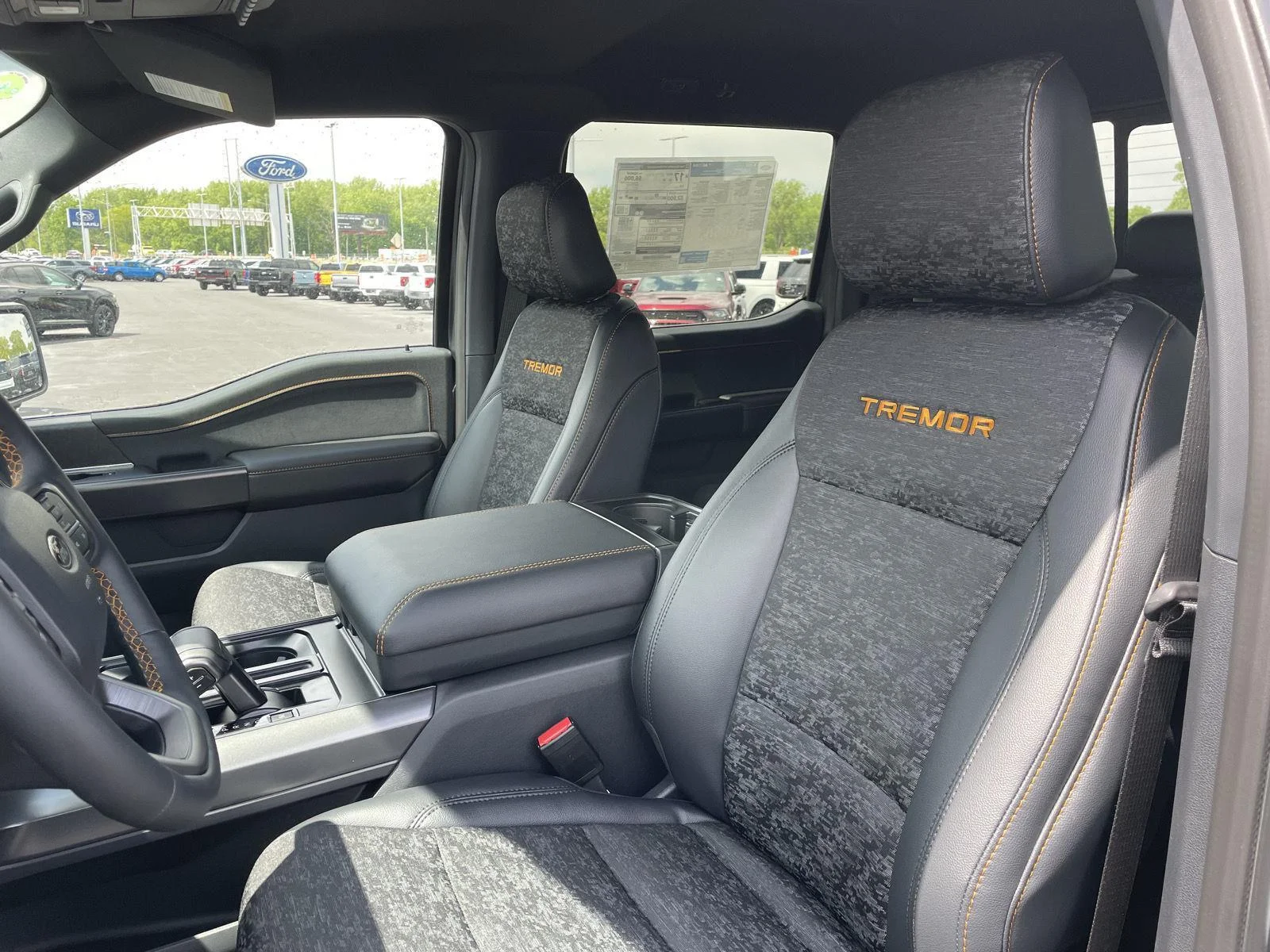 New 2026 Carbonized Gray Metallic Ford Tremor image 13