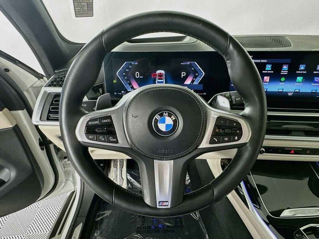 Used 2023 White BMW xDrive40i image 11