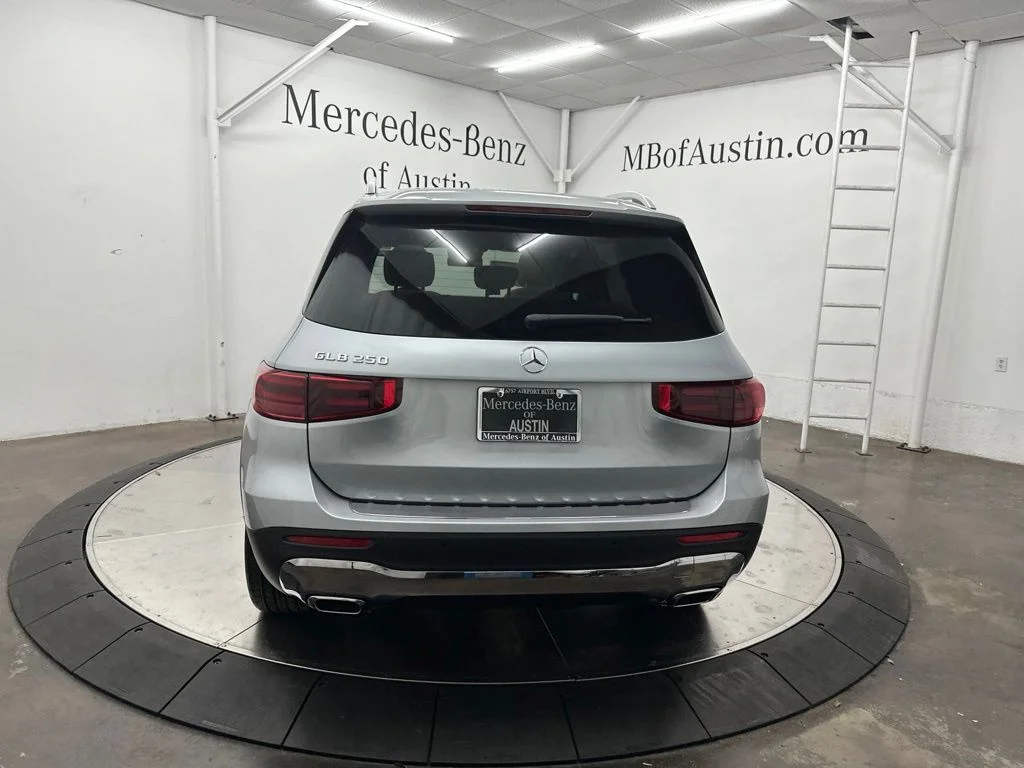 New 2026 Silver Mercedes-Benz GLB 250 image 6