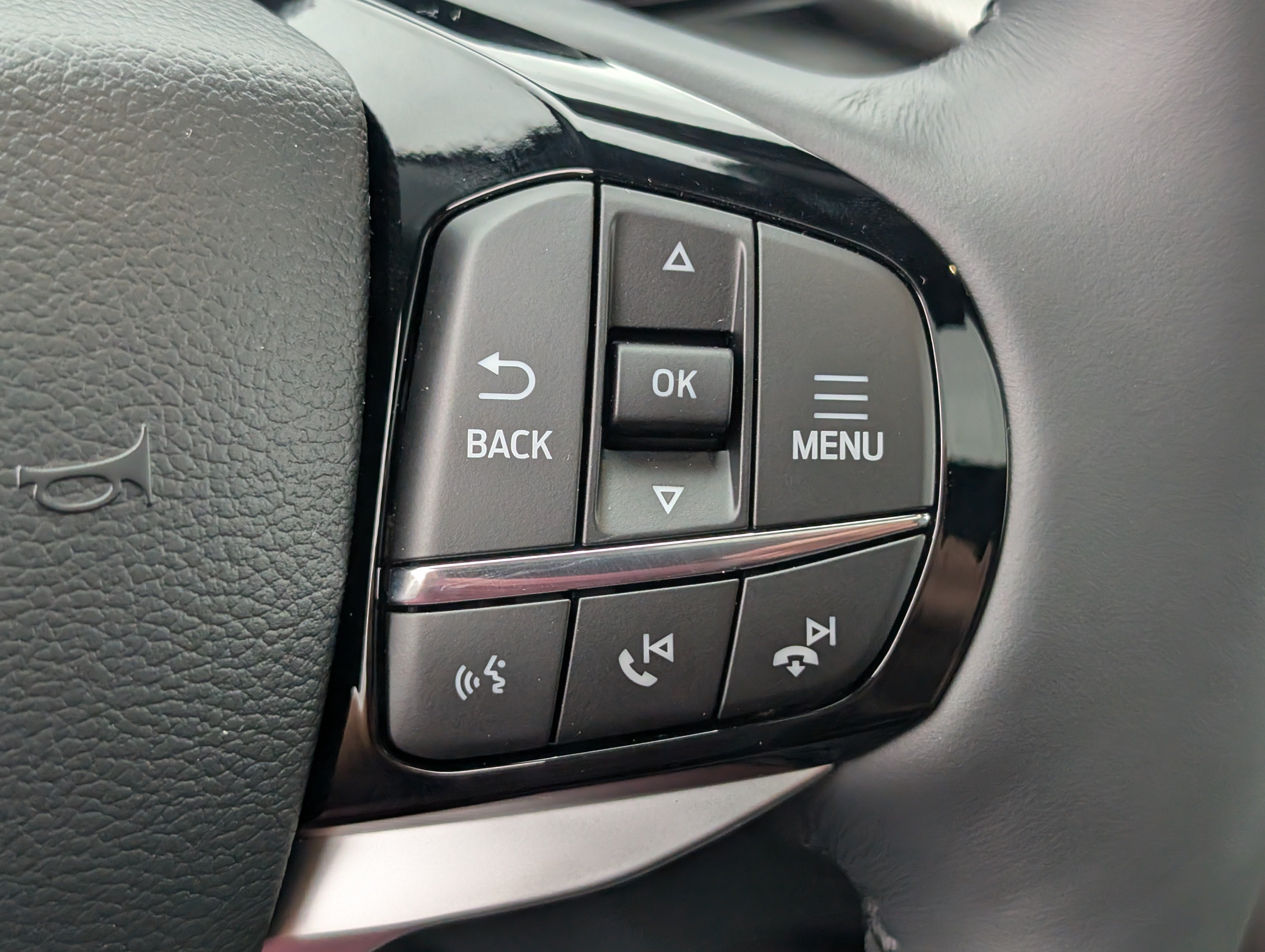 New 2026 Agate Black Metallic FORD Platinum™ image 22