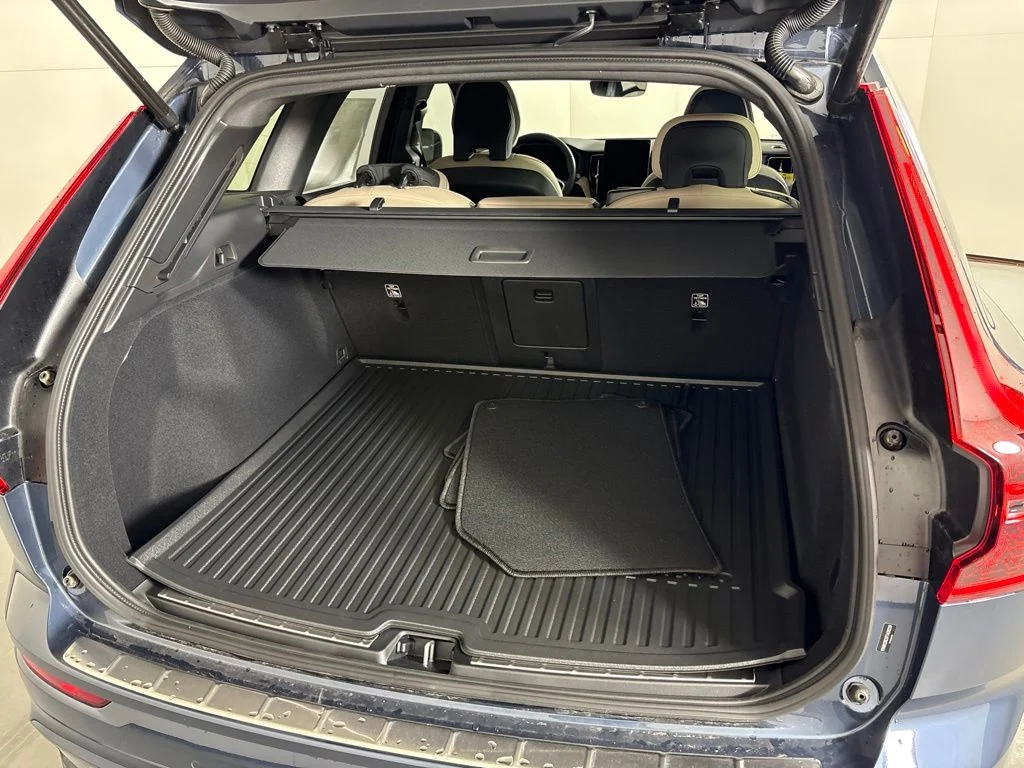 New 2026 Denim Blue Metallic Volvo Plus image 19
