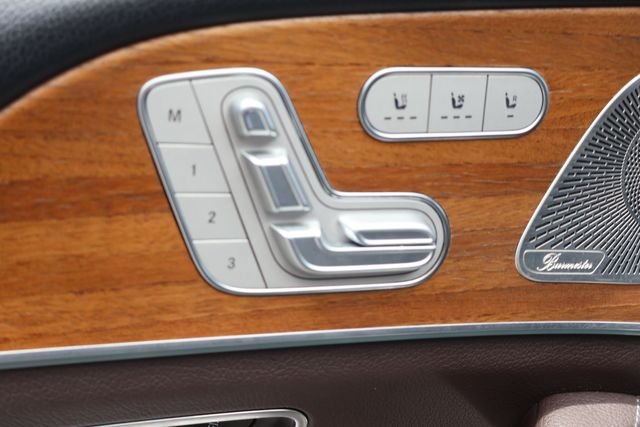 Used 2022  Mercedes-Benz GLS 450 image 13
