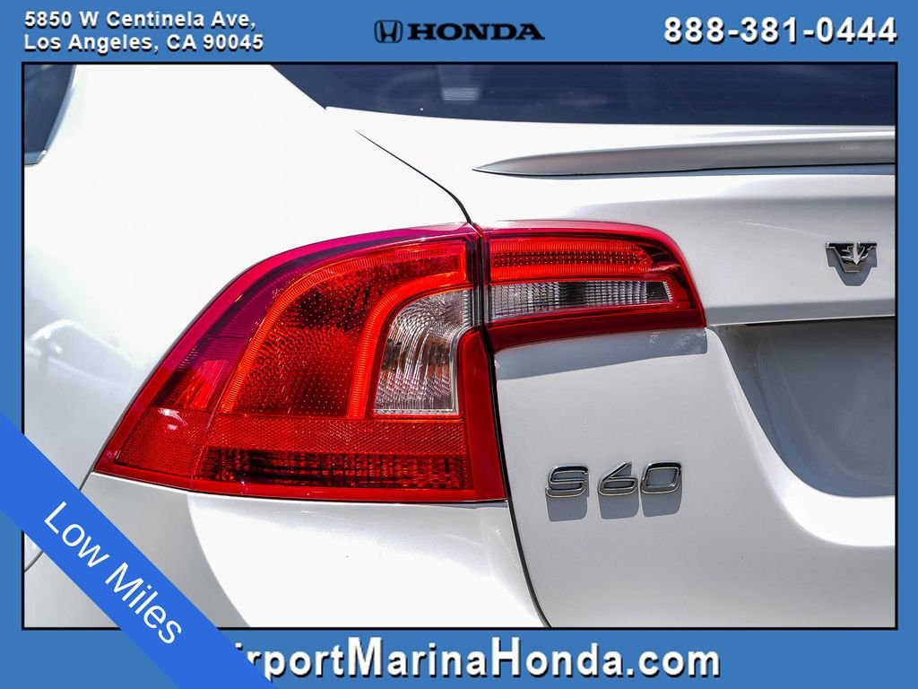 Used 2015 Crystal White Pearl Volvo T6 R-Design image 21