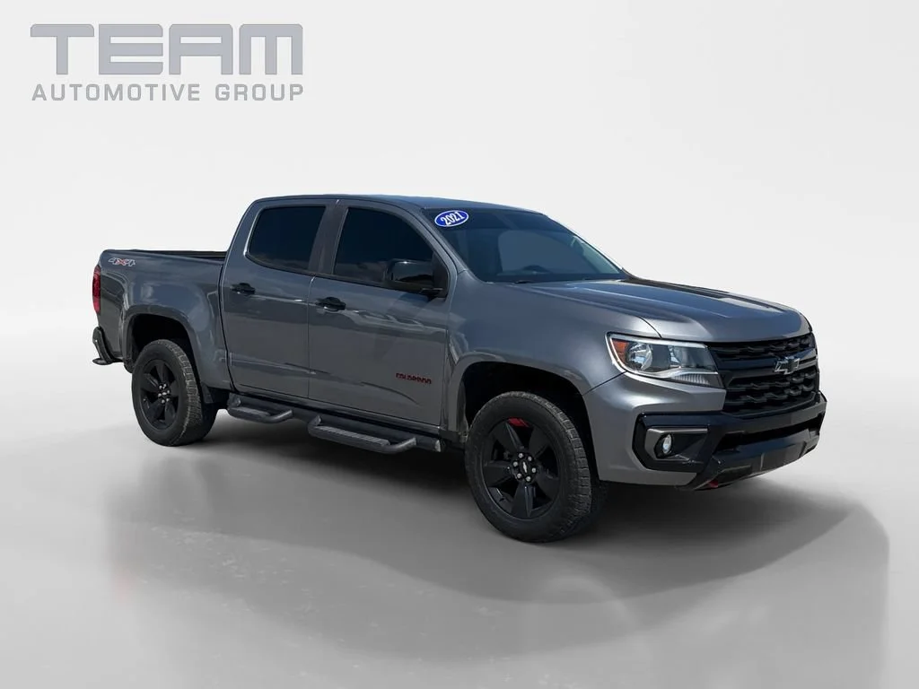 Used 2021 SATIN STEEL METALLIC Chevrolet 4WD LT image 1