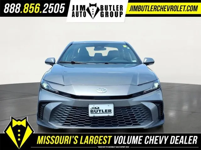 Used 2025  Toyota LE image 27