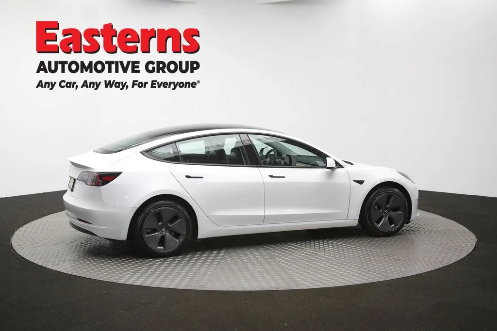 Used 2023 White Tesla Base image 38