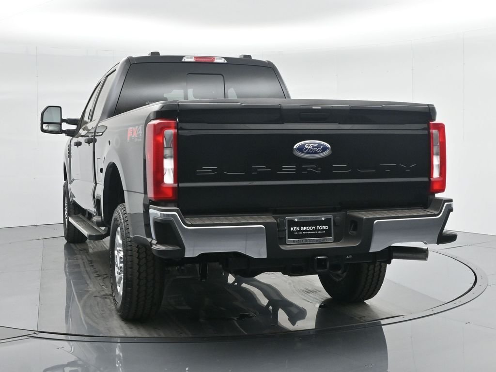 Certified Used 2024 Black Ford XLT image 30
