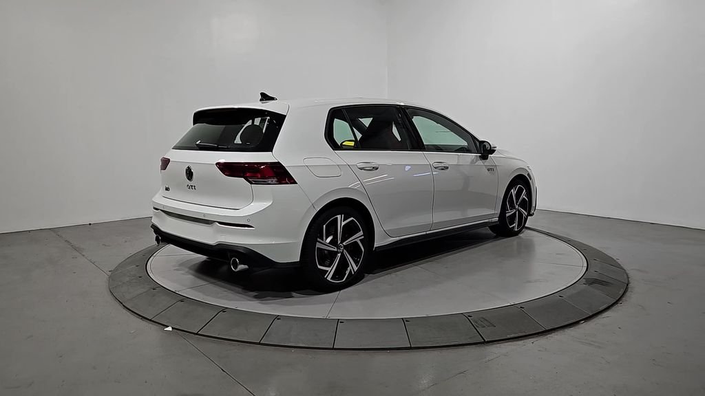 New 2026 White/off-white Volkswagen 2.0T SE image 5