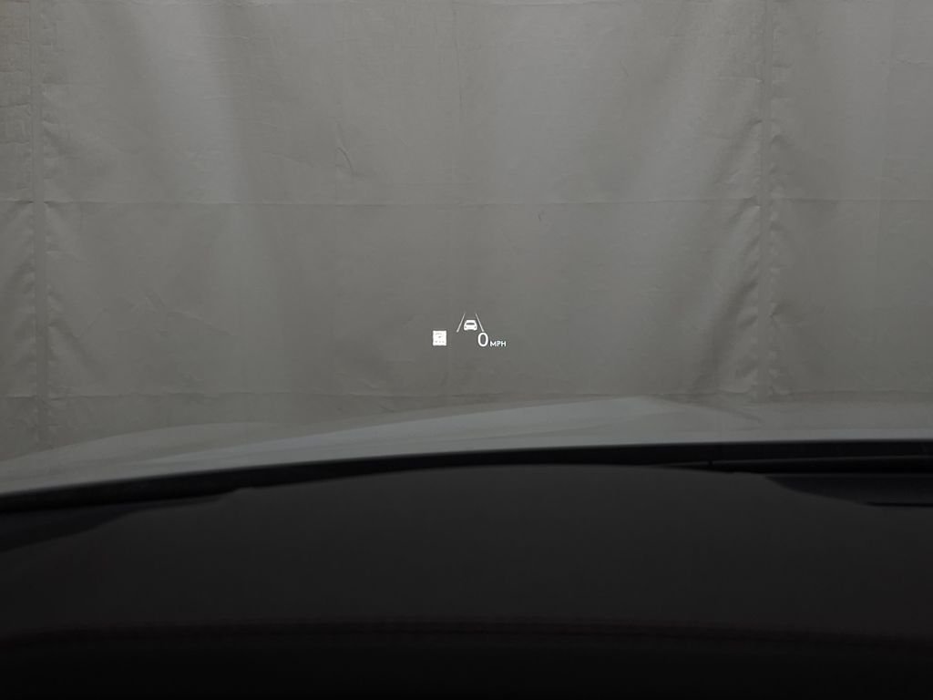 New 2026 White Genesis 3.3T SPORT PRESTIGE image 17
