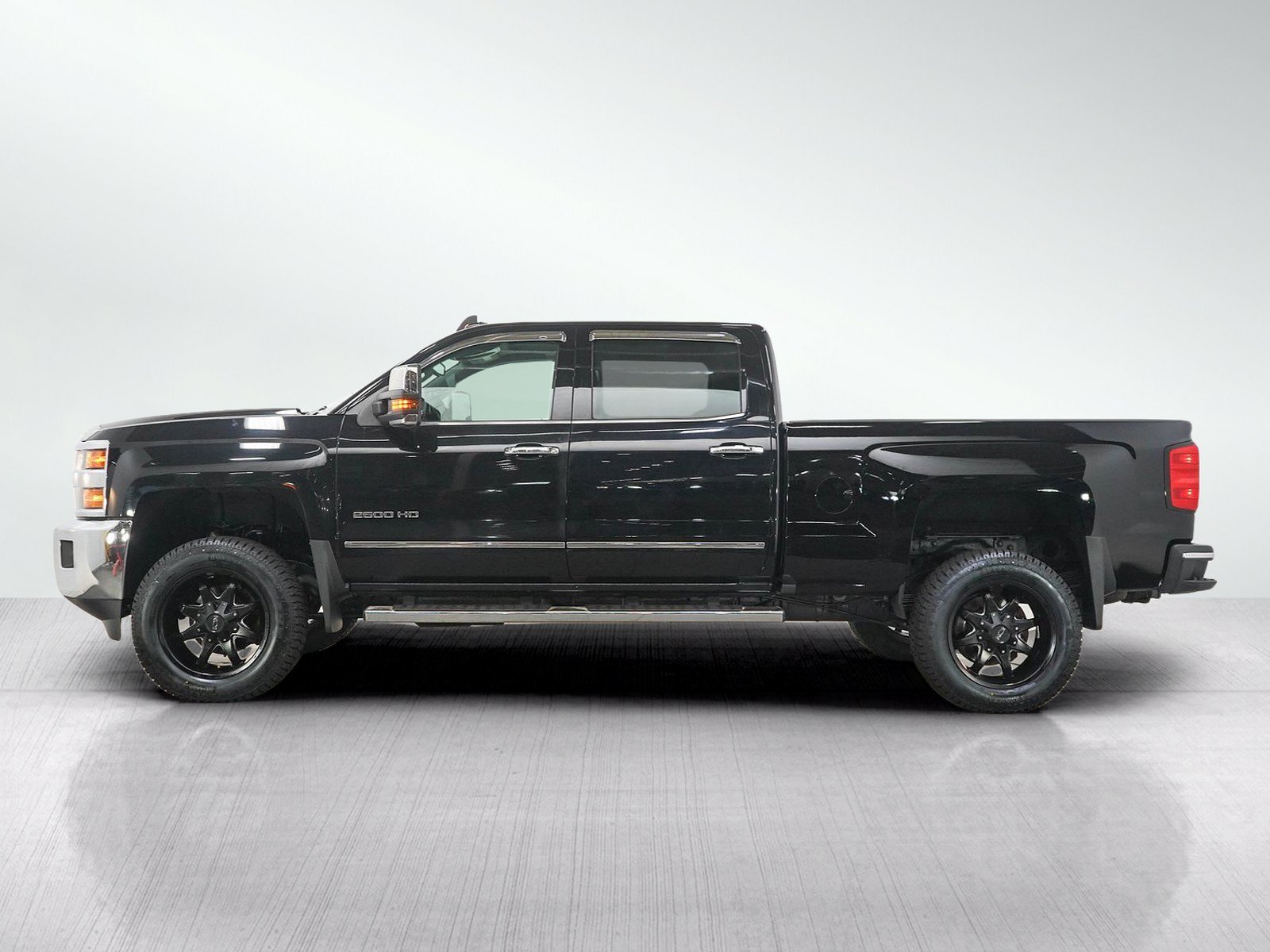 Used 2017 Chevrolet Silverado 2500HD LTZ with VIN 1GC1KWEG2HF248833 for sale in White Bear Lake, Minnesota