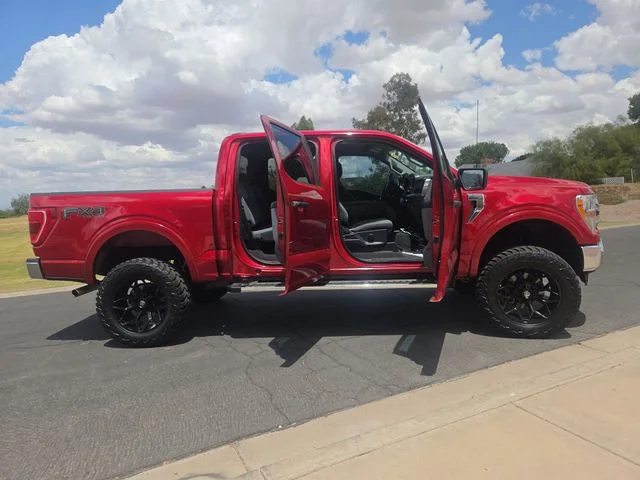 Used 2022 Red Ford XLT image 2